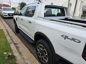 RANGER XLT LIMITED PLUS V6 3.0 IMPECABLE 250 CV