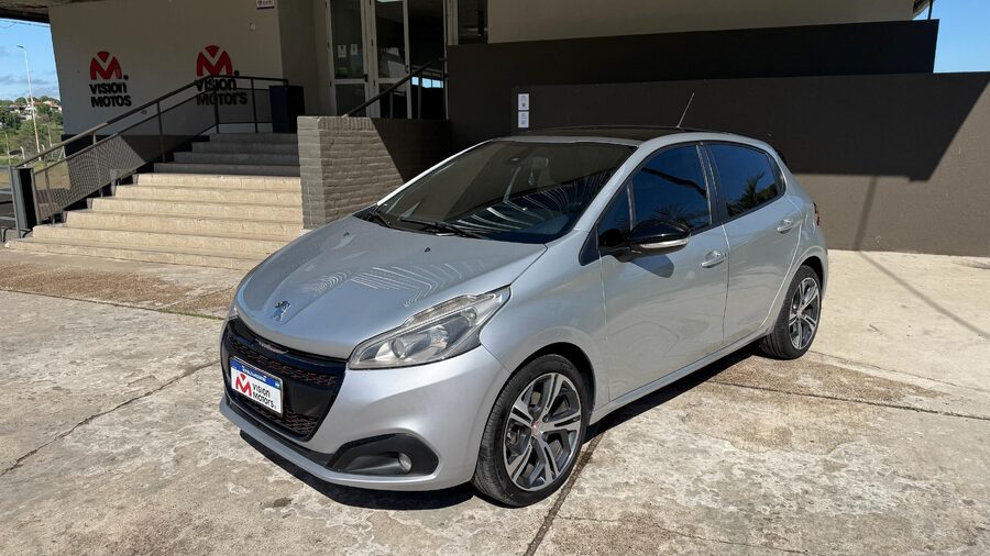 PEUGEOT  208 GT 1.6 THP 2020. Recibo Vehículo menor y mayor valor.