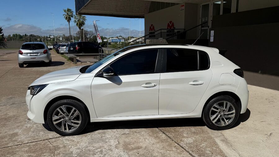 PEUGEOT 208 1.6 FELINE 5 PTAS. Recibo vehículo menor y mayor valor.