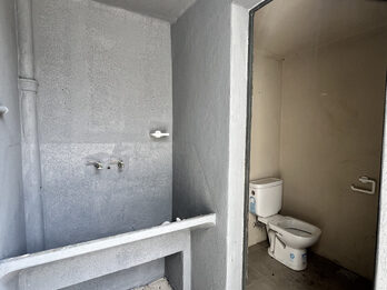 RAMIREZ BIENES RAICES | ALQUILA CASA 2 DORM | Peru y Diamante |