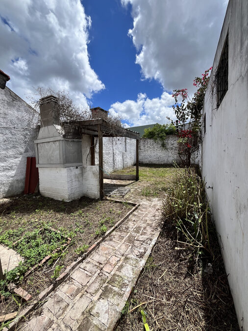 RAMIREZ BIENES RAICES | ALQUILA CASA 2 DORM | Peru y Diamante |