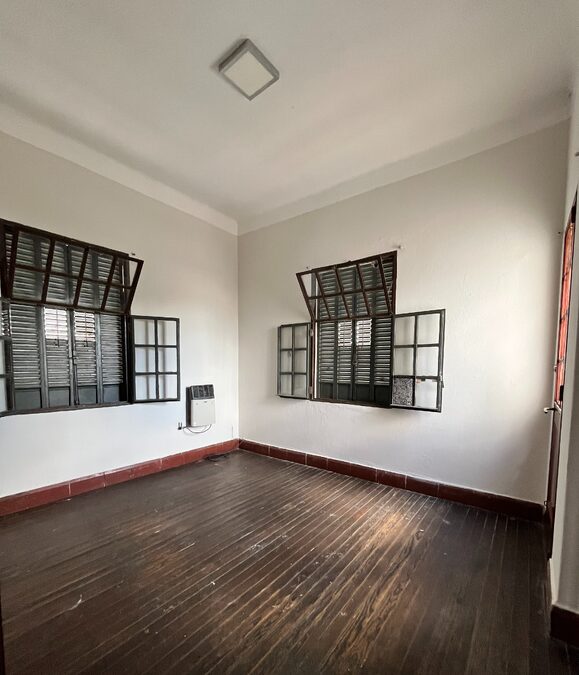 RAMIREZ BIENES RAICES | ALQUILA CASA 2 DORM | Peru y Diamante |