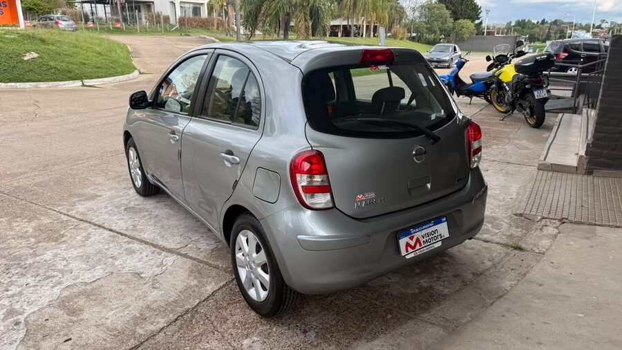 NISSAN  MARCH 1.6 ACENTA. Recibo vehículo menor y mayor valor.