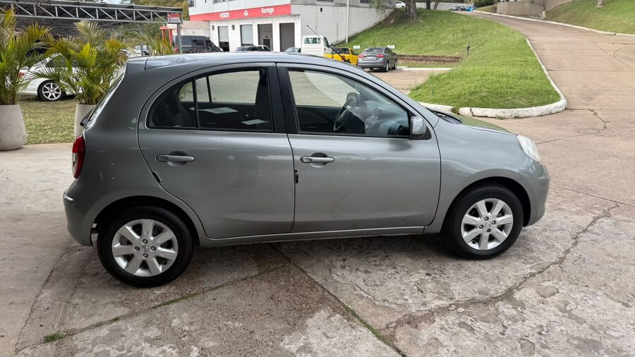 NISSAN  MARCH 1.6 ACENTA. Recibo vehículo menor y mayor valor.