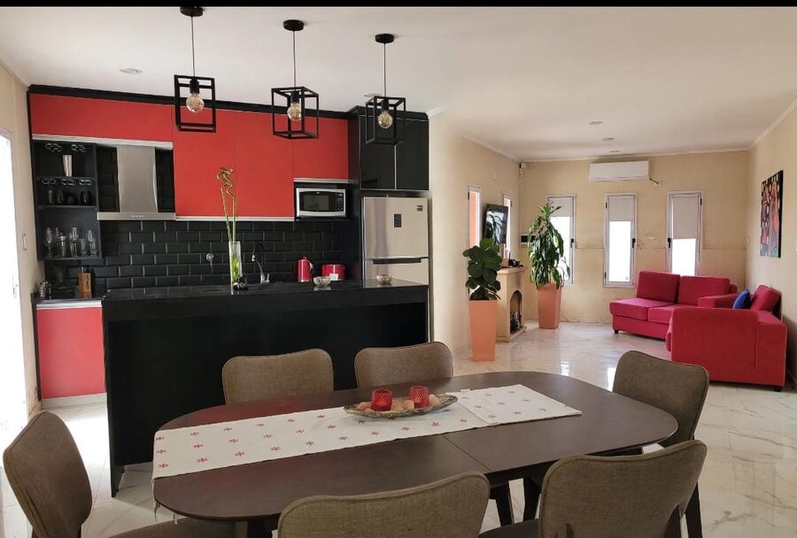 Vendo casa en San Benito! Impecable!!! lista para entrar a vivir!!!