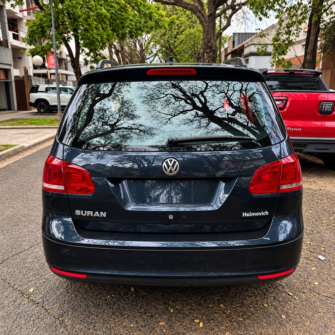 VOLKSWAGEN SURAN 1.6 COMFORTLINE MANUAL - AÑO 2.015