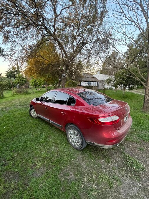 VENDO RENAUL FLUENCE 1.6 CONFORT 2012