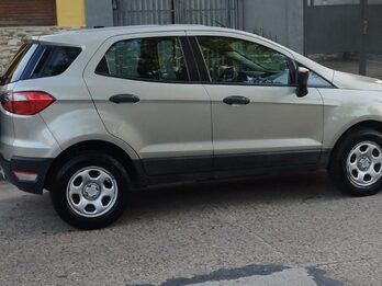 Vendo camioneta Ford Eco Sport Modelo 2017.