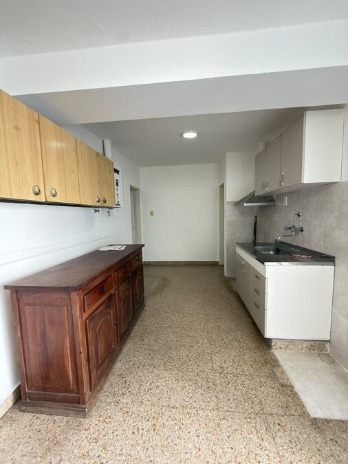 VENDO CASA 3 DORMITORIOS APTA CREDITO - ZONA EX HIPODROMO