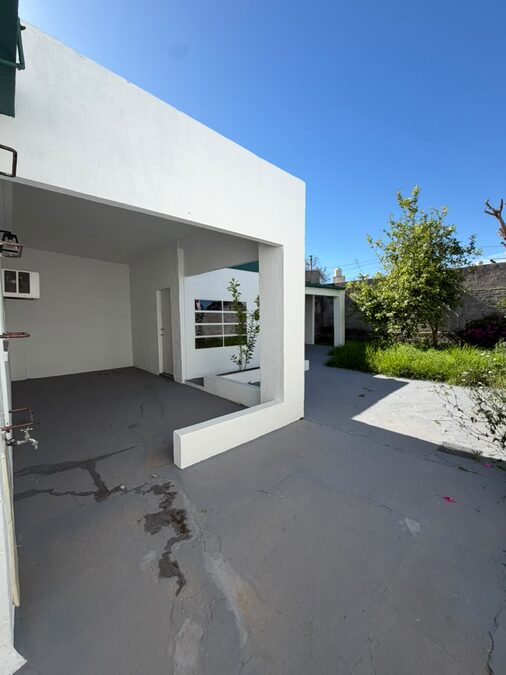 VENDO CASA 3 DORMITORIOS APTA CREDITO - ZONA EX HIPODROMO
