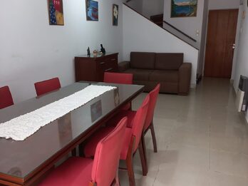 CASA 4 DORMITORIOS ZONA CENTRO