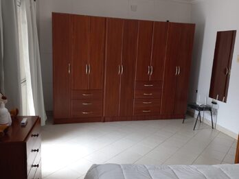 CASA 4 DORMITORIOS ZONA CENTRO