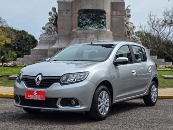 Renault Sandero 2015