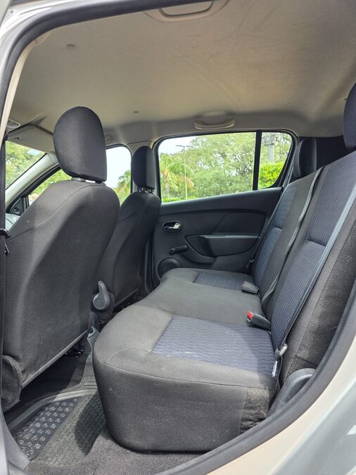 Renault Sandero 2015