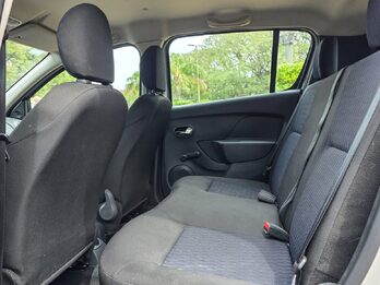 Renault Sandero 2015