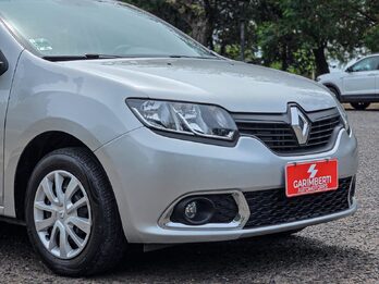 Renault Sandero 2015