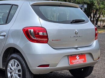 Renault Sandero 2015