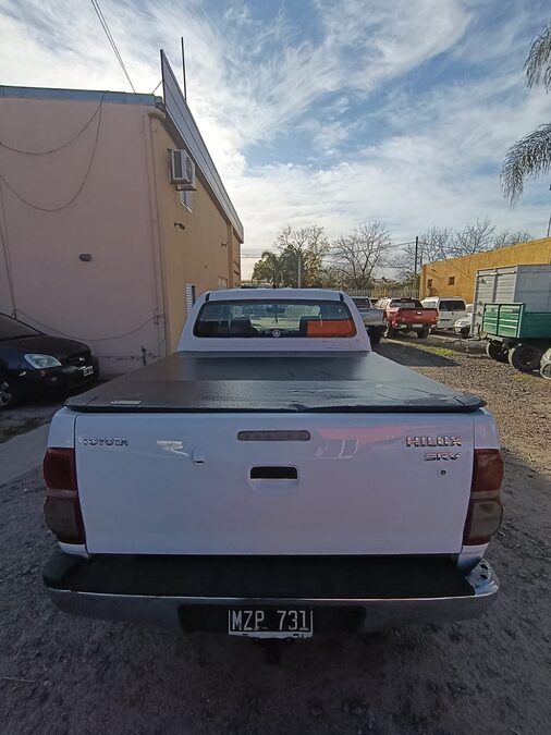 Toyota Hilux SRV 4x2 2014