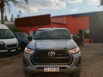 Toyota Hilux SR 4x4 2021