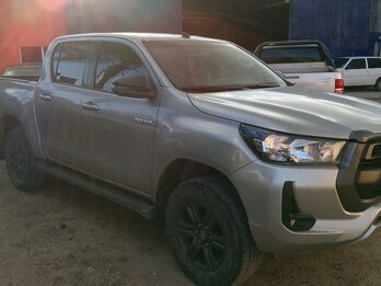 Toyota Hilux SR 4x4 2021