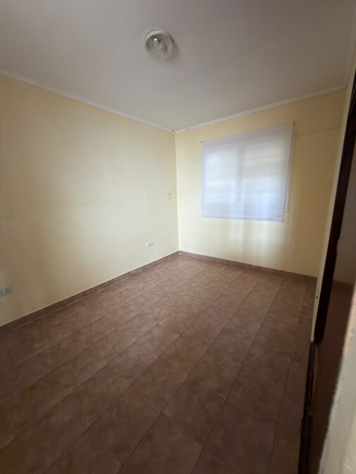 EN VENTA CASA EN ZONA SUR - FUNCIONALIDAD Y EXCELENTE UBICACION