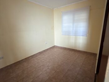 EN VENTA CASA EN ZONA SUR - FUNCIONALIDAD Y EXCELENTE UBICACION