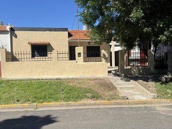 Casa dos dormitorios en alquiler