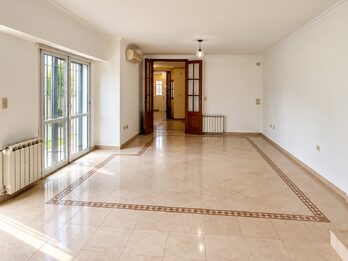 CASA /  4 DORMITORIOS /  OFICINA / PISCINA / GARAJE / CENTRO/PARQUE
