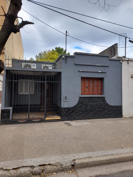 Vendo casa zona parque