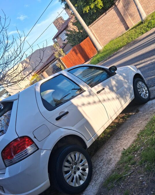Palio Fiat Elx 2010