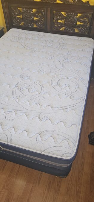 Colchón 2 Plaza Resortes Simmons Beautyrest