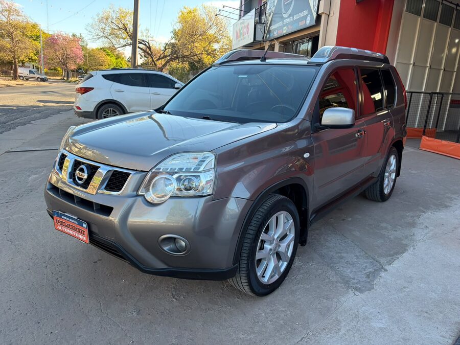 Nissan x-trail 4x4 2.5 tekna cvt-2013