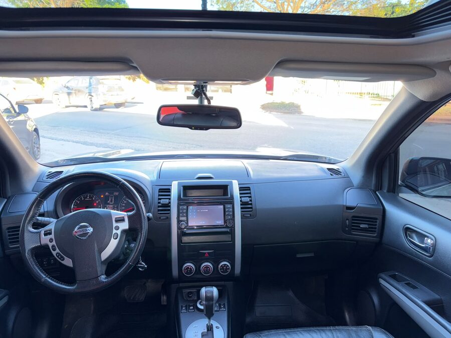 Nissan x-trail 4x4 2.5 tekna cvt-2013
