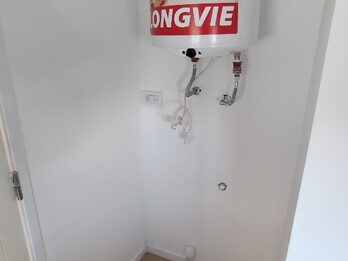 DUEÑO ALQUILA - SIN COMISIÓN INM. - FRENTE A LA UNER - 1 DORMITORIO - Dpto. 7ºD
