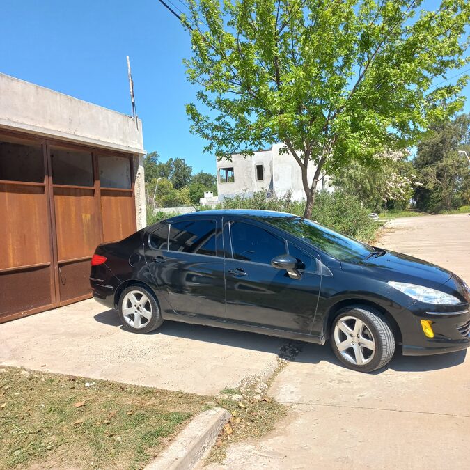 Peugeot 408 Allure+nav 2013 2.0