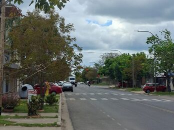 VENDO TERRENO EN CALLE RONDEAU DE 15X70, ZONA MUY COMERCIAL