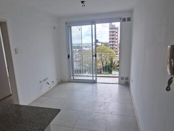ALQUILO MODERNO DEPARTAMENTO CENTRICO