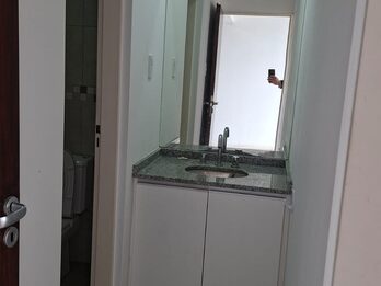 ALQUILO MODERNO DEPARTAMENTO CENTRICO