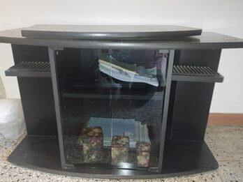 Vendo mesa para TV giratorio