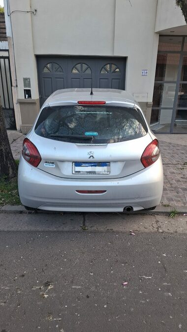 PEUGEOT 208 ACTIVE