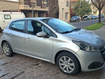 PEUGEOT 208 ACTIVE