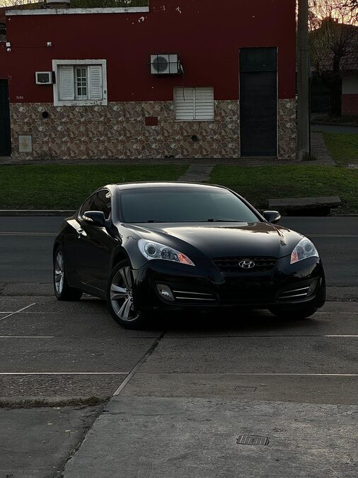 Hyundai Génesis 2.0T 2011