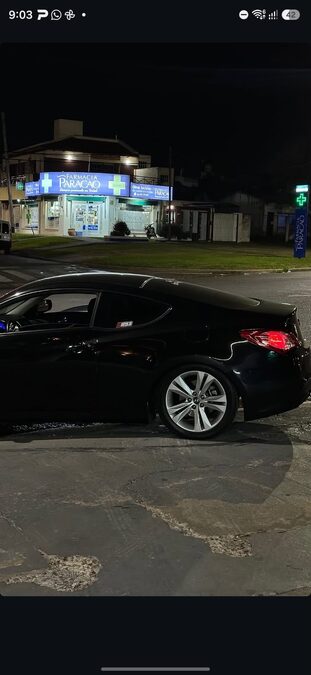 Hyundai Génesis 2.0T 2011