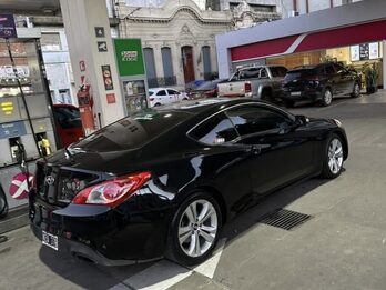 Hyundai Génesis 2.0T 2011