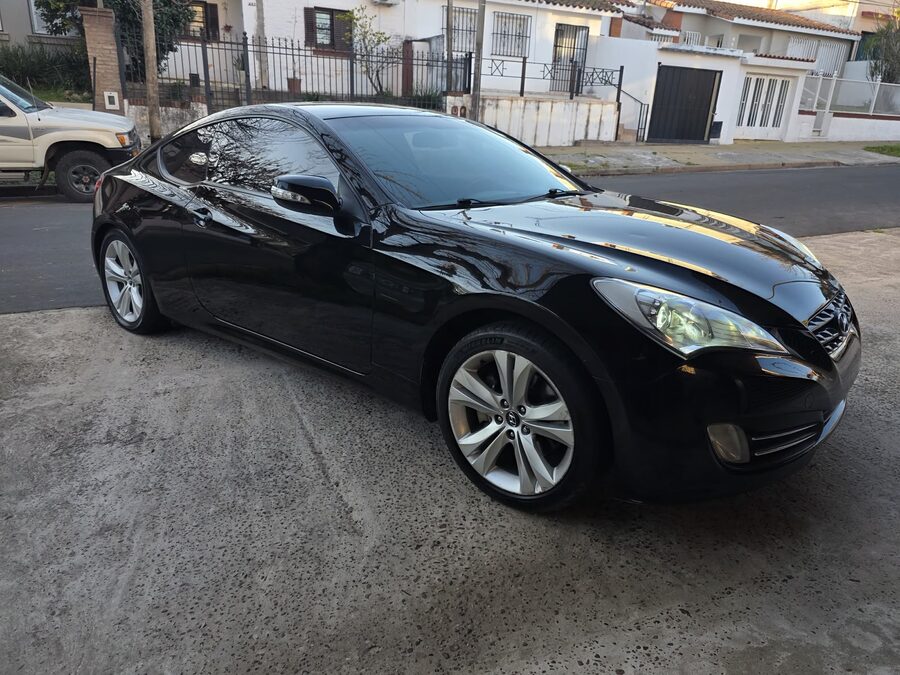 Hyundai Génesis 2.0T 2011