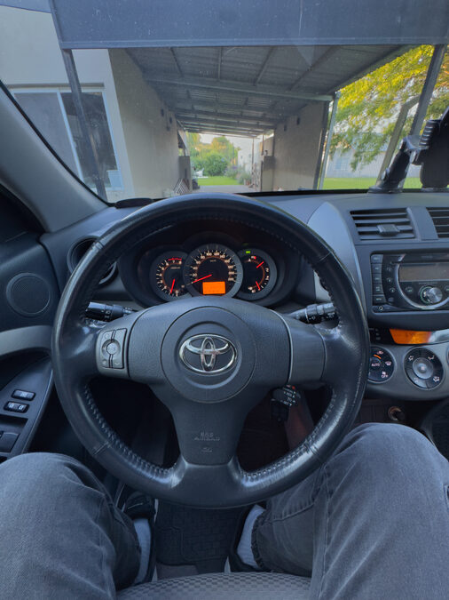 Toyota Rav4 4x2 2012 200.000km