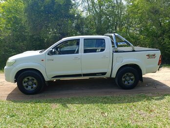 Toyota Hilux 2013 4x4
