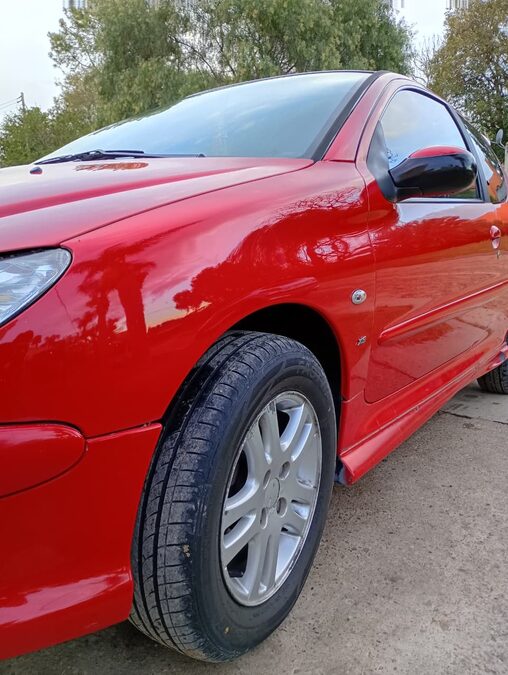 Peugeot 206