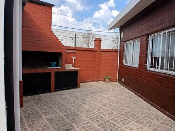 CASA / 3 AMBIENTES / PILETA / QUINCHO / PARANÁ ZONA SUR