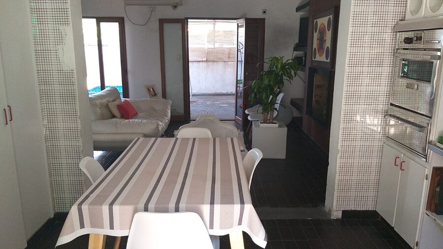CASA EN ZONA RESIDENCIAL - 3 HABITACIONES - 3 BAÑOS